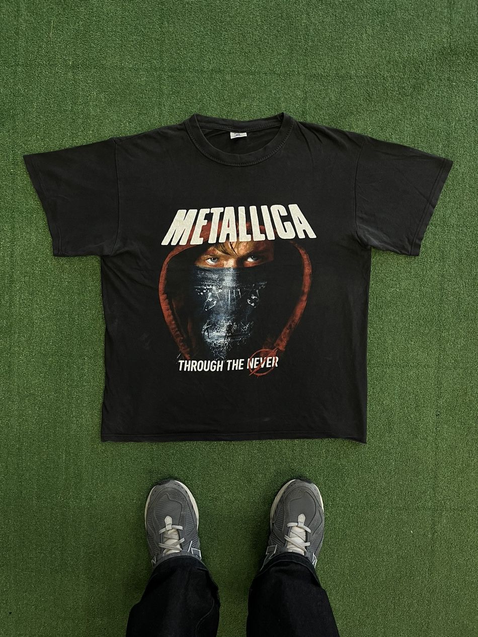 Vintage 2013 Metallica Through the Never Rock Band T-shirt, Shirt Outfit, Gift For Men, For Women