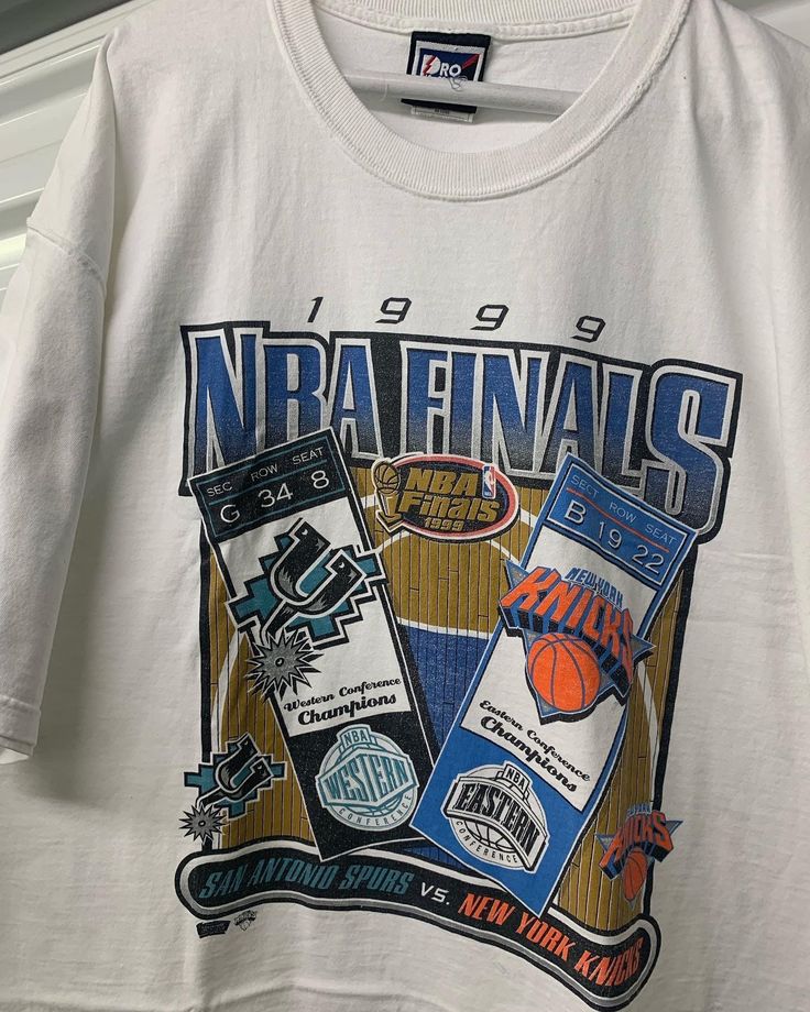 Vintage 90s 1999 NBA Finals New York Knicks San Antonio Spurs Pro Player T-Shirt